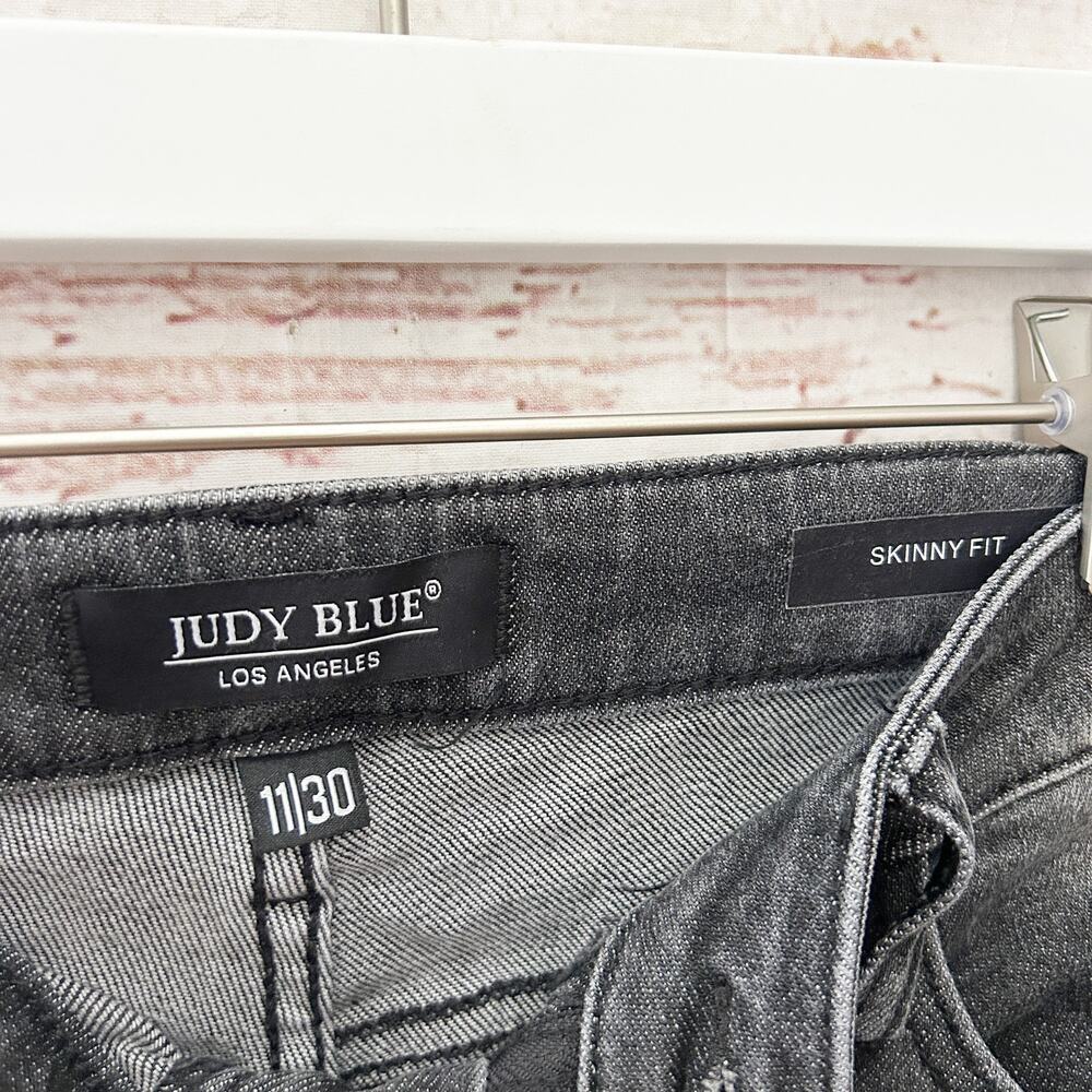 JUDY BLUE Skinny Fit Washed Black Jeans Sz 11 / 30 - Picture 2 of 4